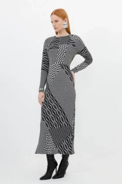 Petite Geo Printed Morocain Woven Crew Neck Midaxi Dress