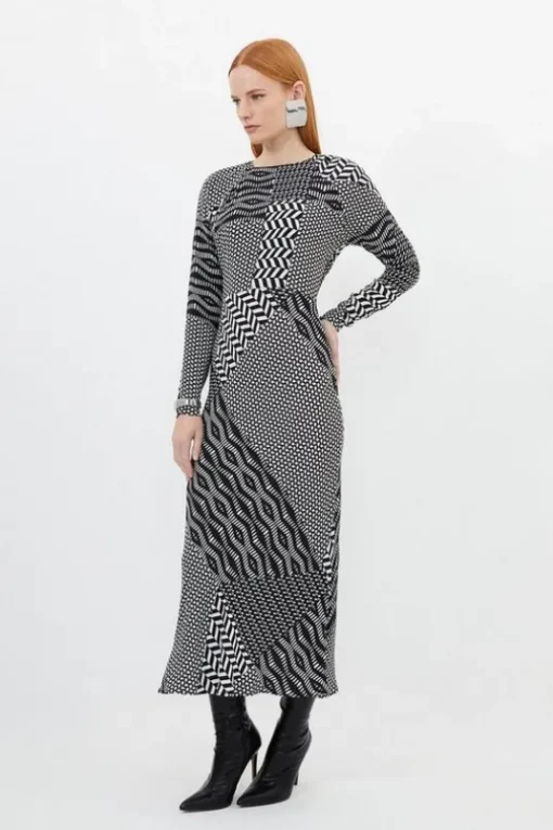 Petite Geo Printed Morocain Woven Crew Neck Midaxi Dress