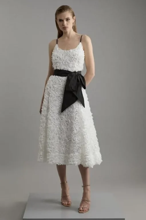 Petite Textured Rosette Bow Detail Prom Dress