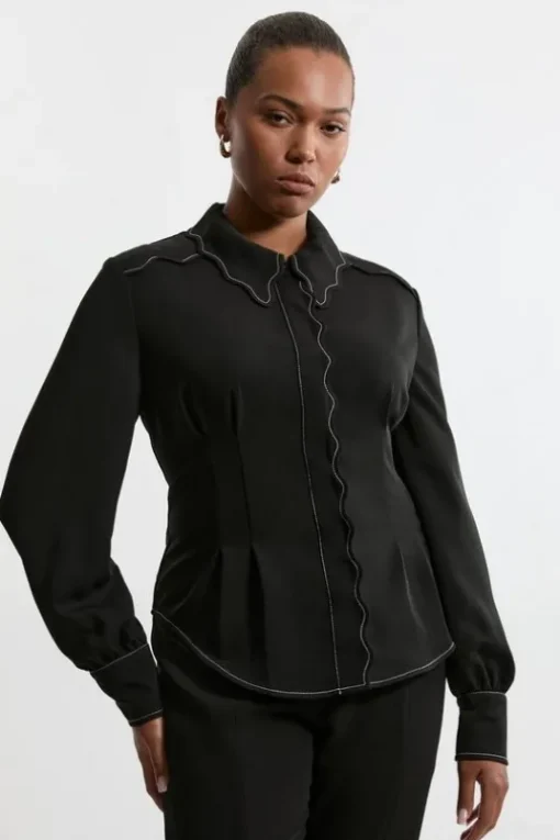 Plus Size Scallop Trim Woven Crepe Blouse