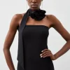 Rosette Neck Tie